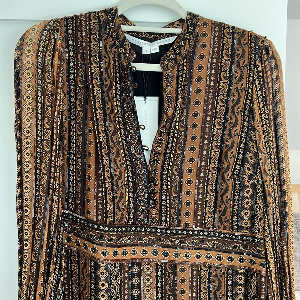 Stunning long-sleeved Veronica Beard beaded Borrelli dress size 6.